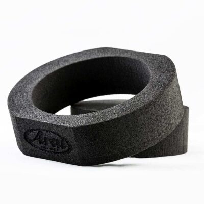 Arai service RING. Geen gestuntel meer met het vervangen van een vizier of het grondig poetsen van de Arai helm! U kan uw Arai helm zeer gemakkelijk in deze ring plaatsen, waardoor u zonder heen en weer geschuif van de helm uw helm kan onderhouden.